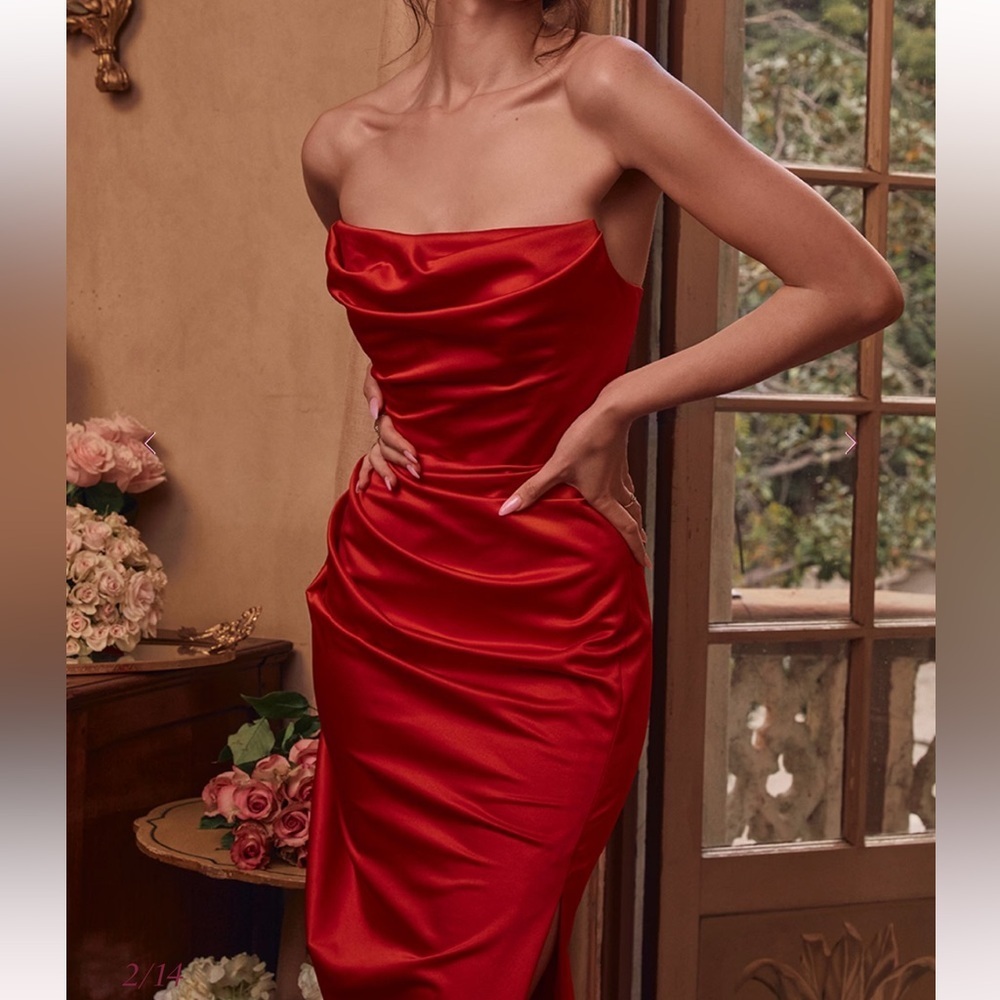 House of CB ADRIENNE Scarlet Satin Strapless Gown Size L